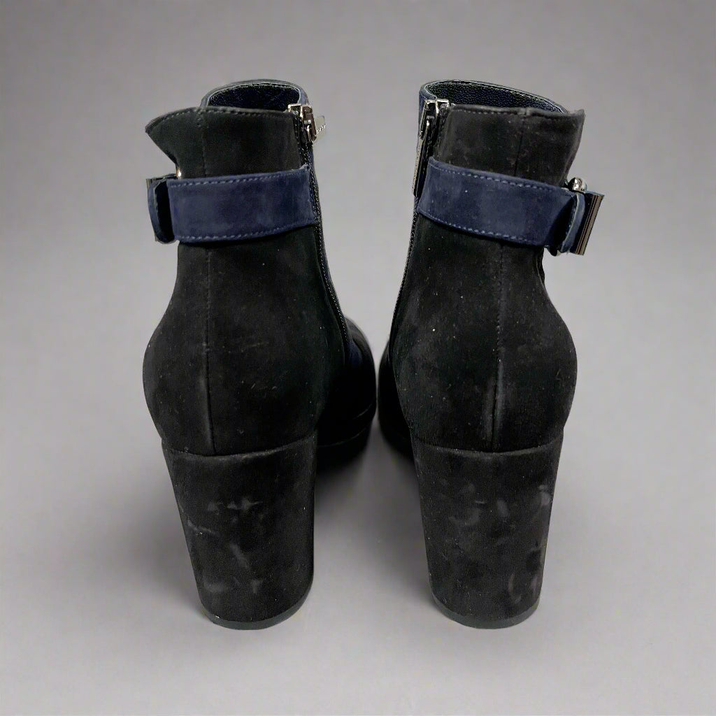 Aquatalia black and navy Elliana boots, size 11, NEW IN BOX!