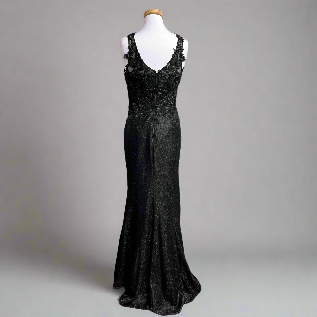 Eureka black dress, size M, NEW WITH TAGS!