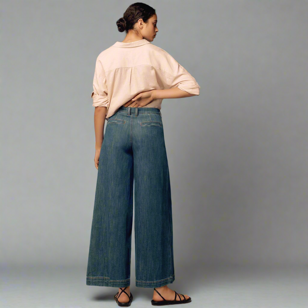 Pilcro seamed flounce high-rise, wide-leg jeans, size 29 Tall, NEW WITH TAGS!