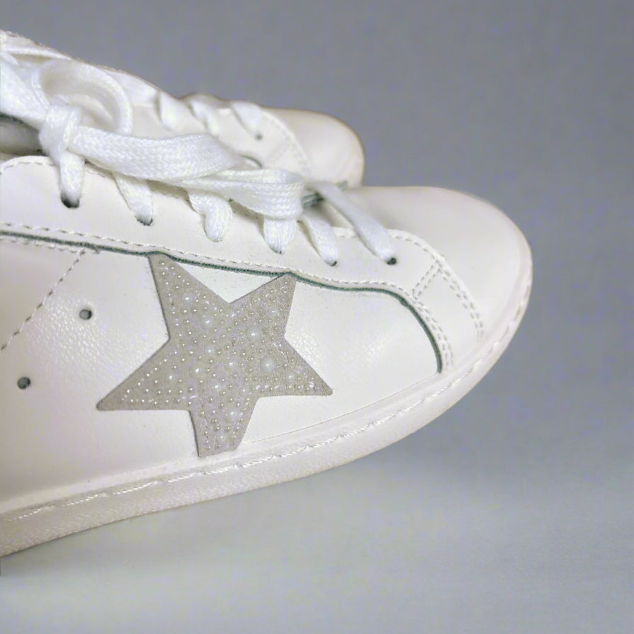 VH by Vintage Havana Carla pearl sneakers, size 7.5