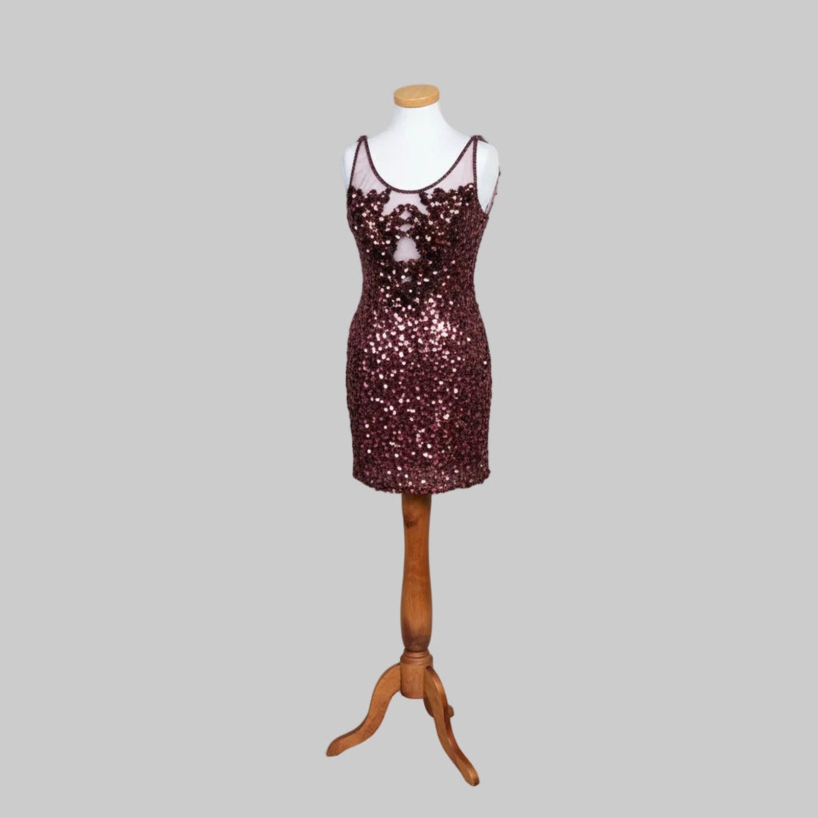 Dave & Johnny plum sequin cocktail dress, size 5/6