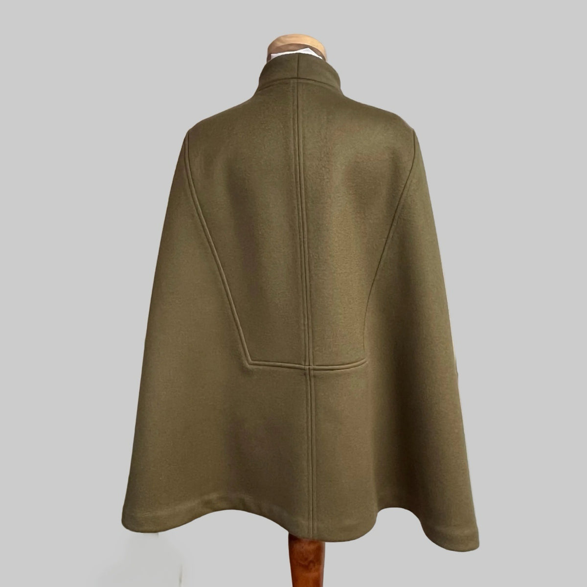 Alice Walk olive wool cape, size L