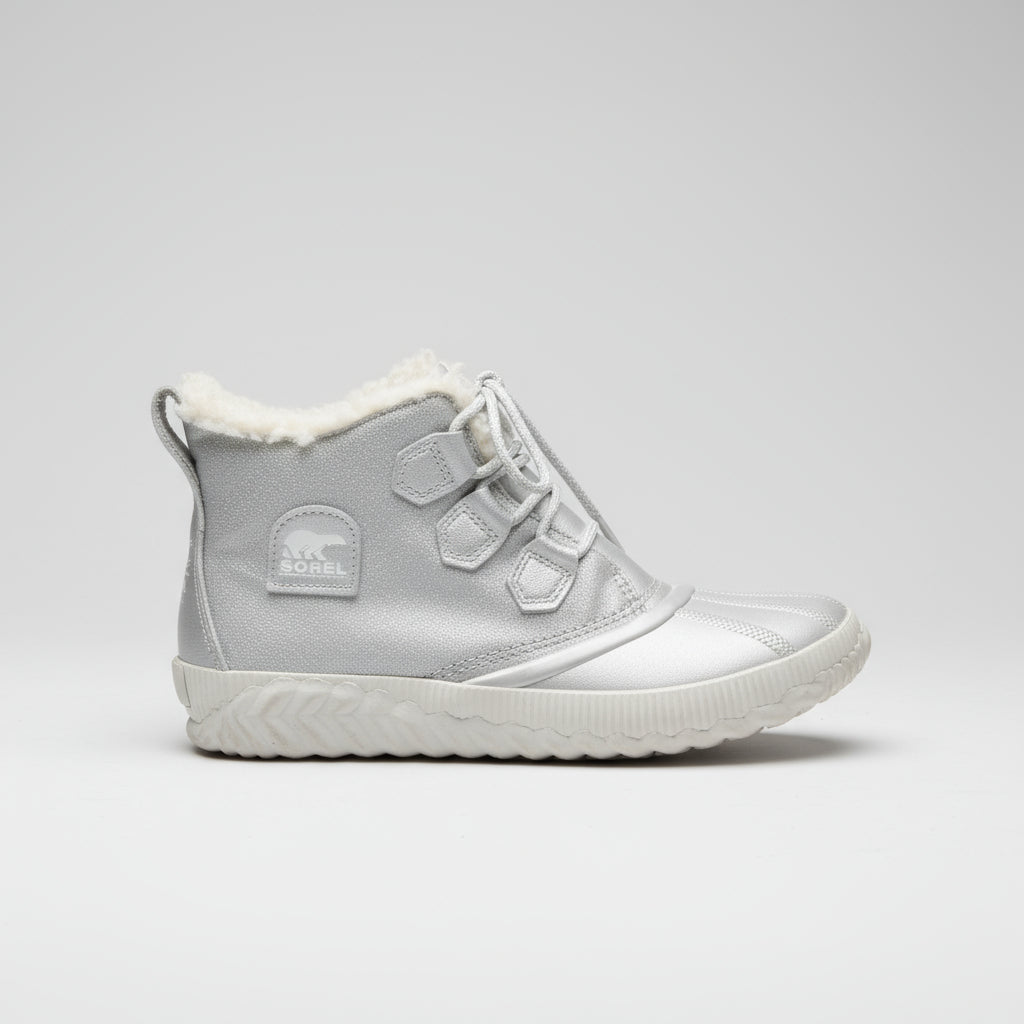 Sorel silver Disney duck boots, size 8, LIKE NEW!