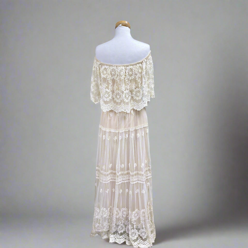 Vici ivory lace dress, size M