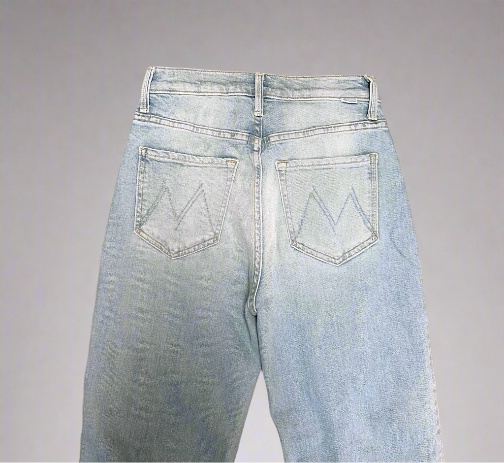 Mother faded Rambler Zip Flood jeans in Cherie Cherie, size 25