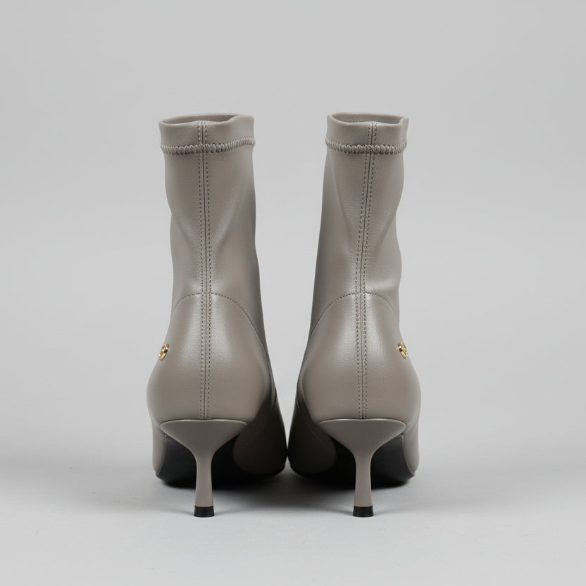 Anine Bing tan Hilda bootie, size 9, NEW WITHOUT TAGS!