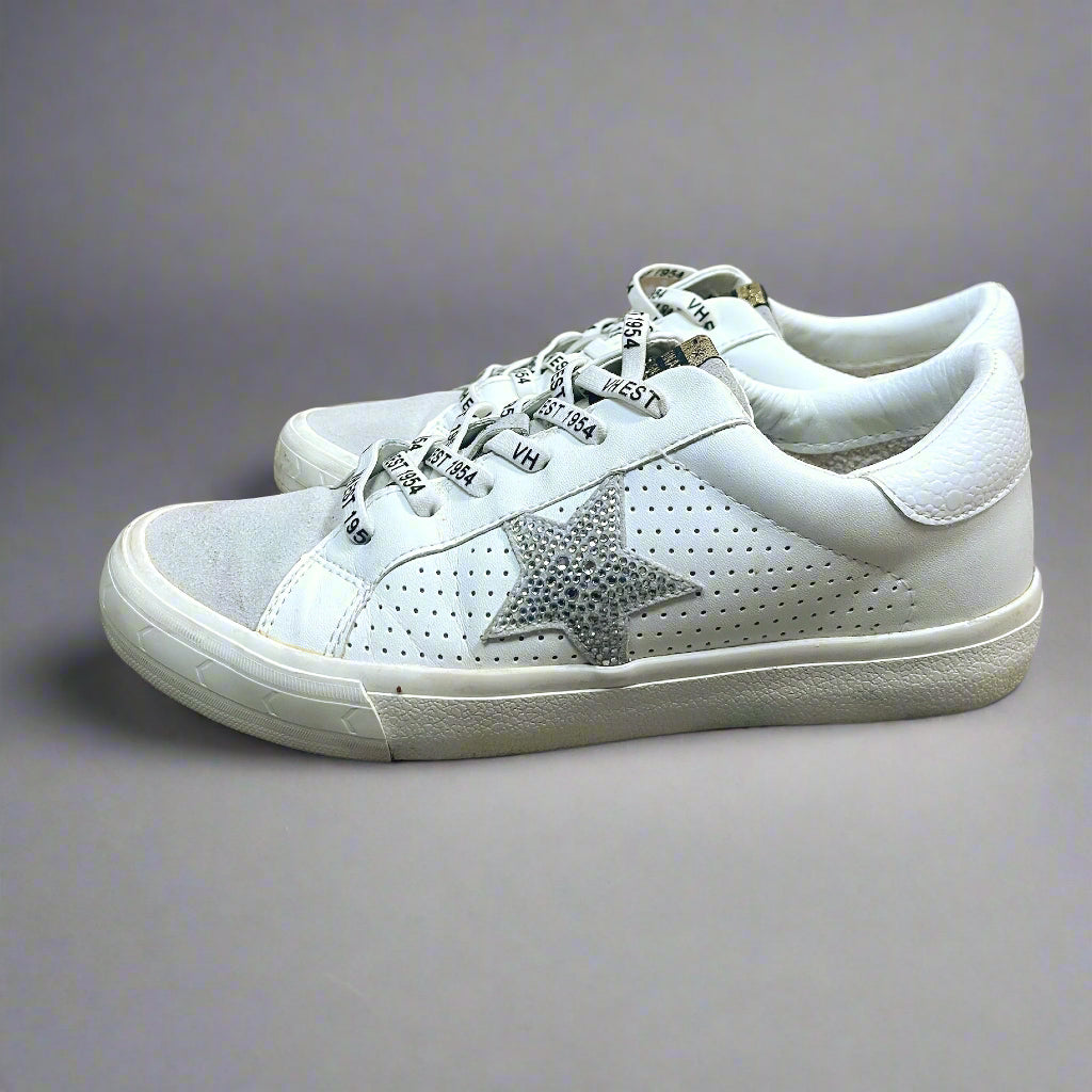 Vintage Havana white Mighty sneakers, size 8