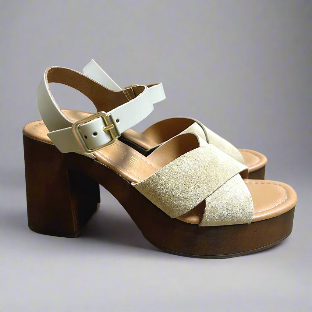 Seychelles tan Paloma platform sandals, size 7.5