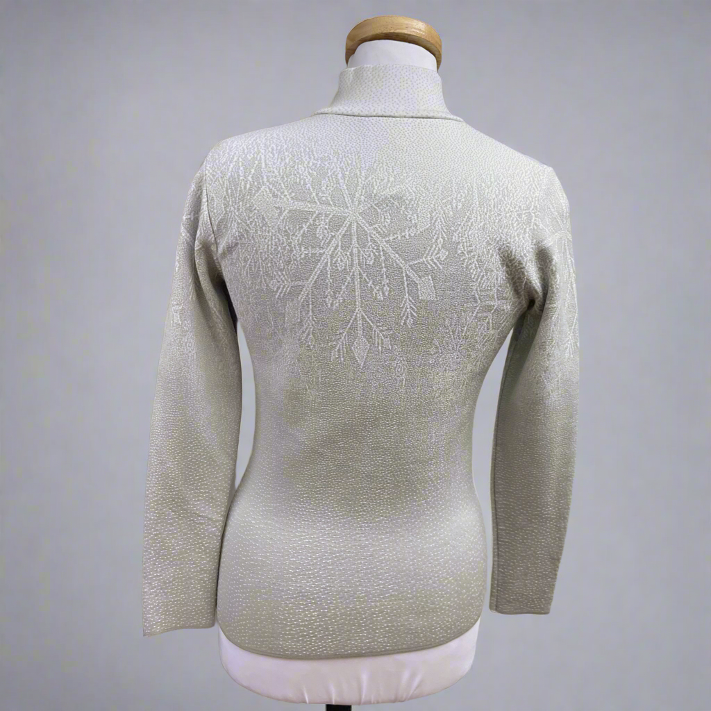 Newland white and gray snowflake top, size S