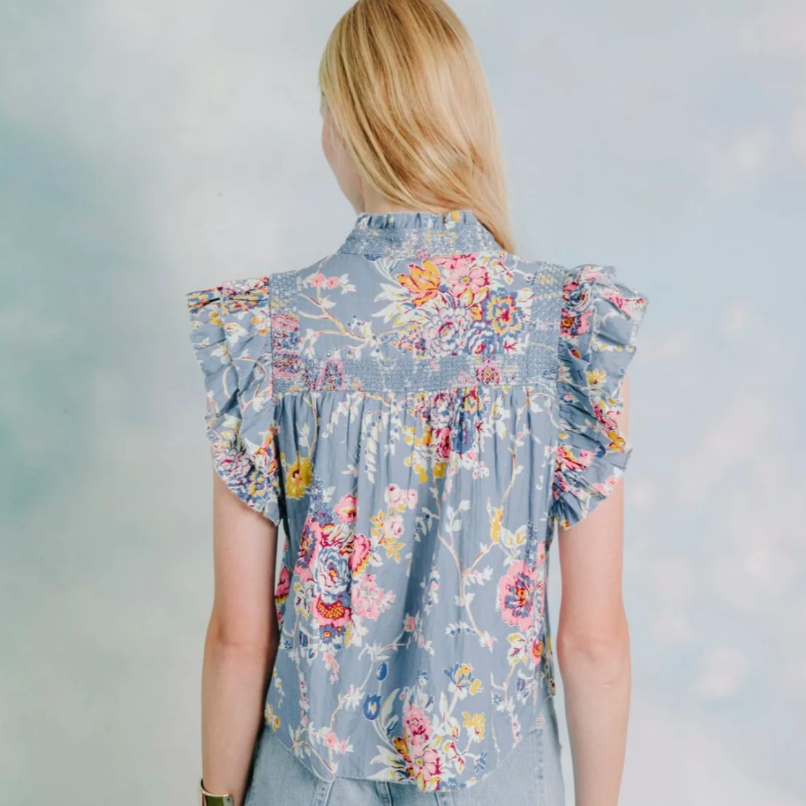 Love The Label light blue floral Sara top, size M