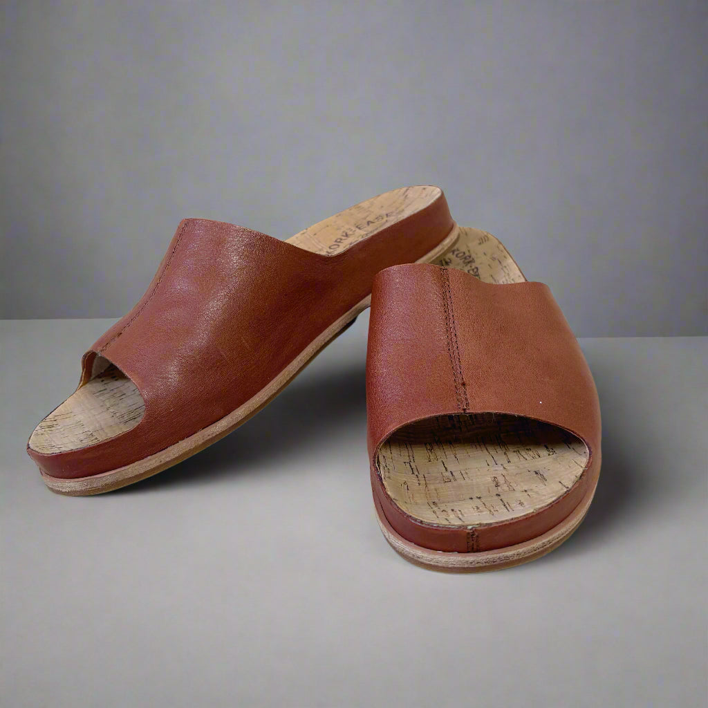 Kork-Ease Tutsi brown sandal, size 8