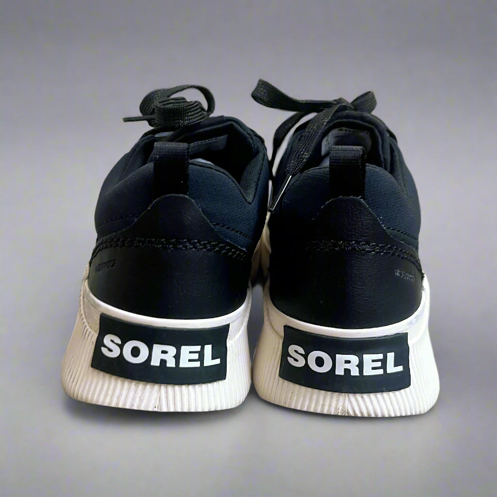 Sorel dark blue and black platform sneakers, size 8, LIKE NEW!