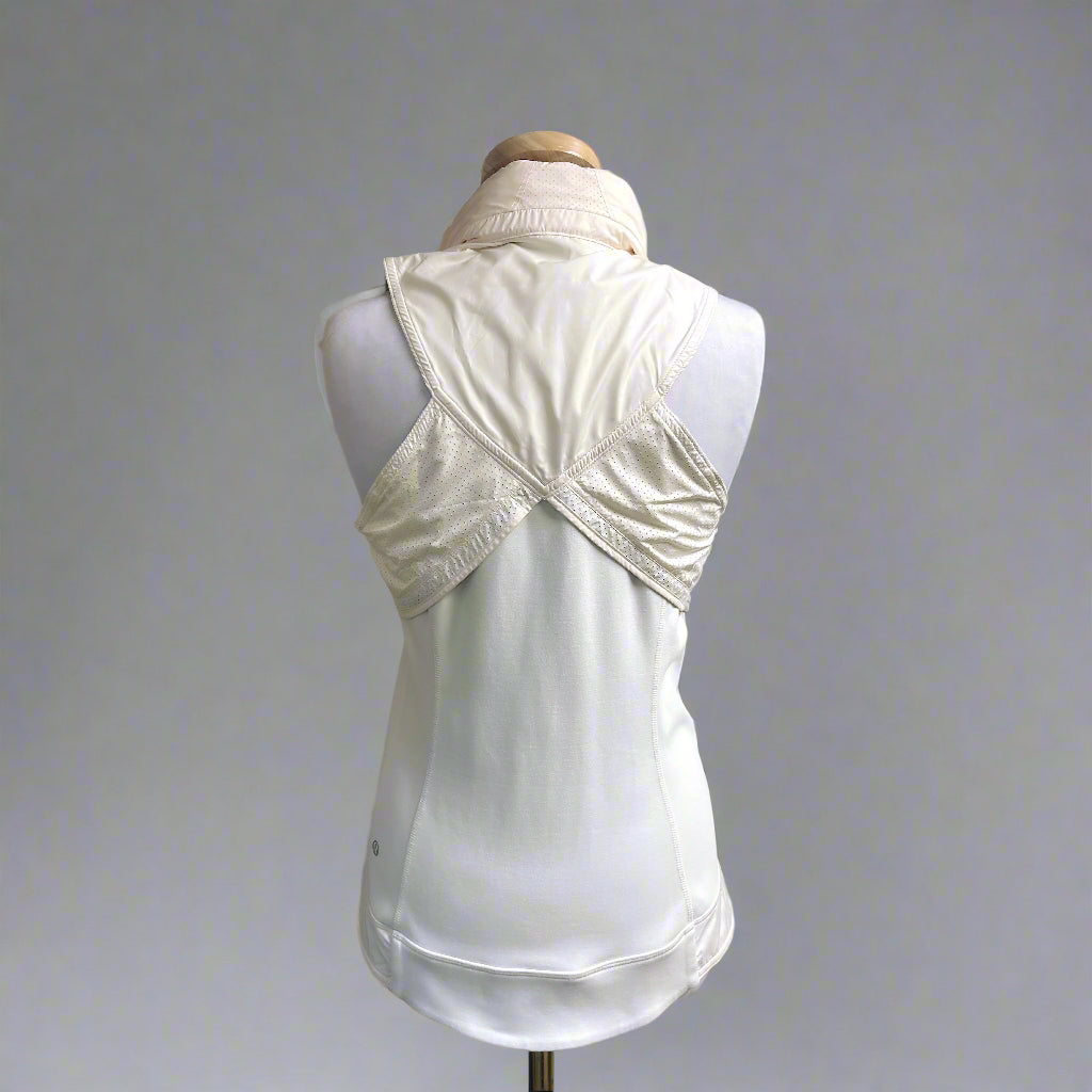 lululemon cream Kanto Catch Me vest, size 6