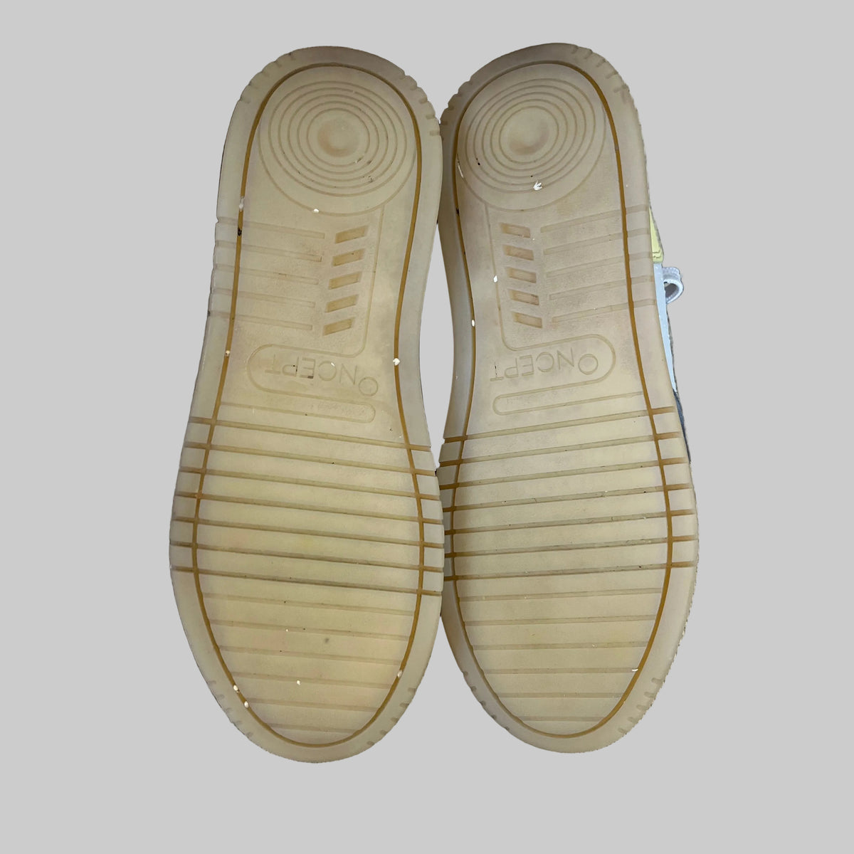 Oncept white/gray/yellow Moonbeam Phoenix sneakers, size 8, LIKE NEW!