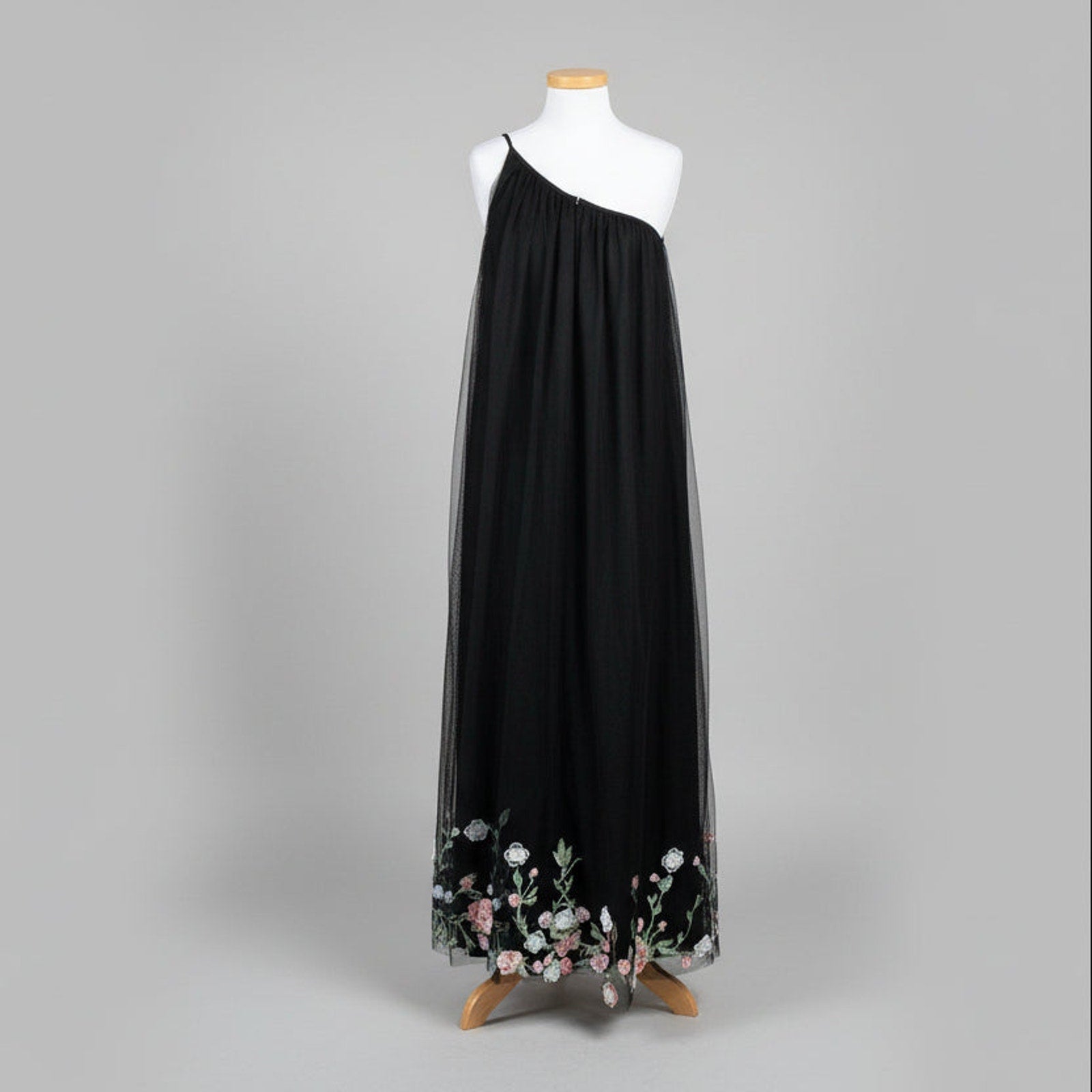 JJs House black floral dress, size 6, NEW WITH TAGS!