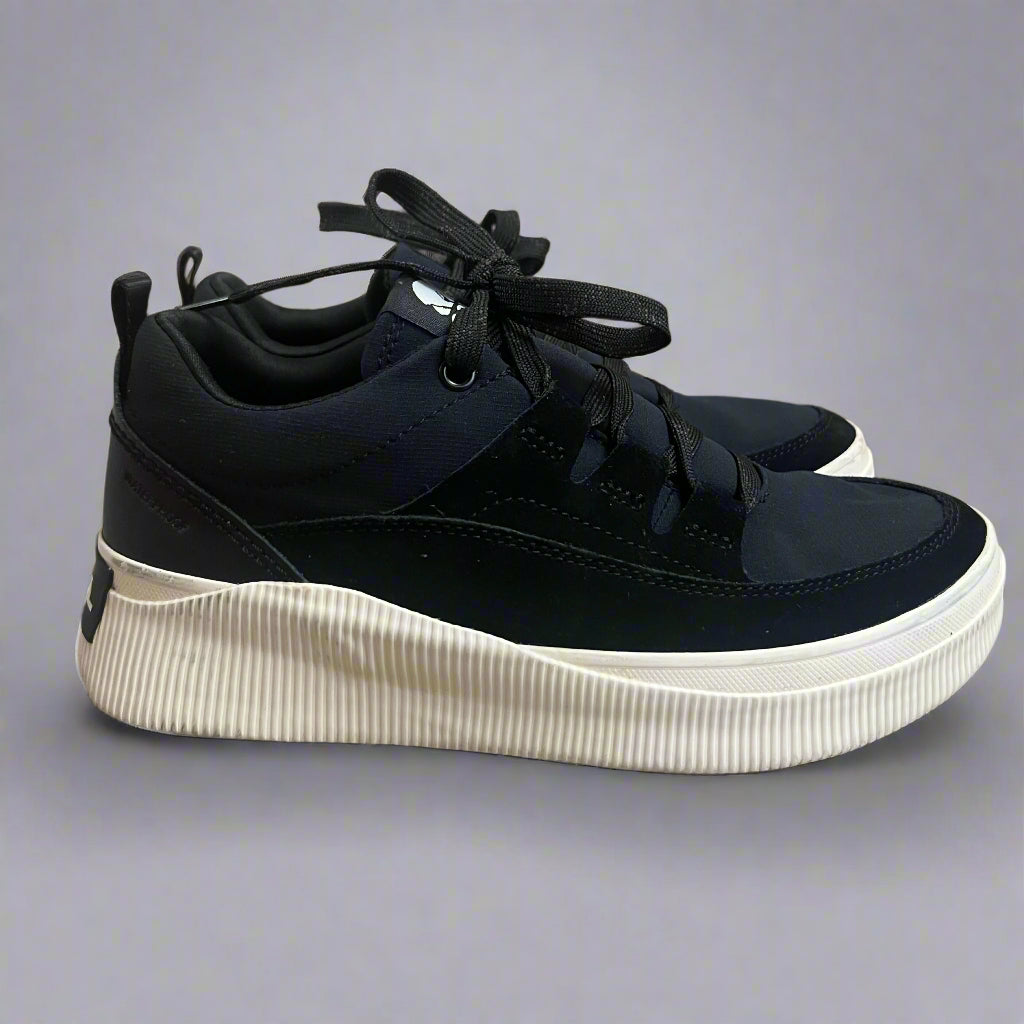 Sorel dark blue and black platform sneakers, size 8, LIKE NEW!