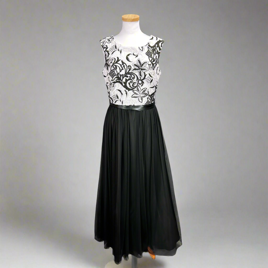 Frank Lyman black & white lace, size 12, NEW WITH TAGS!