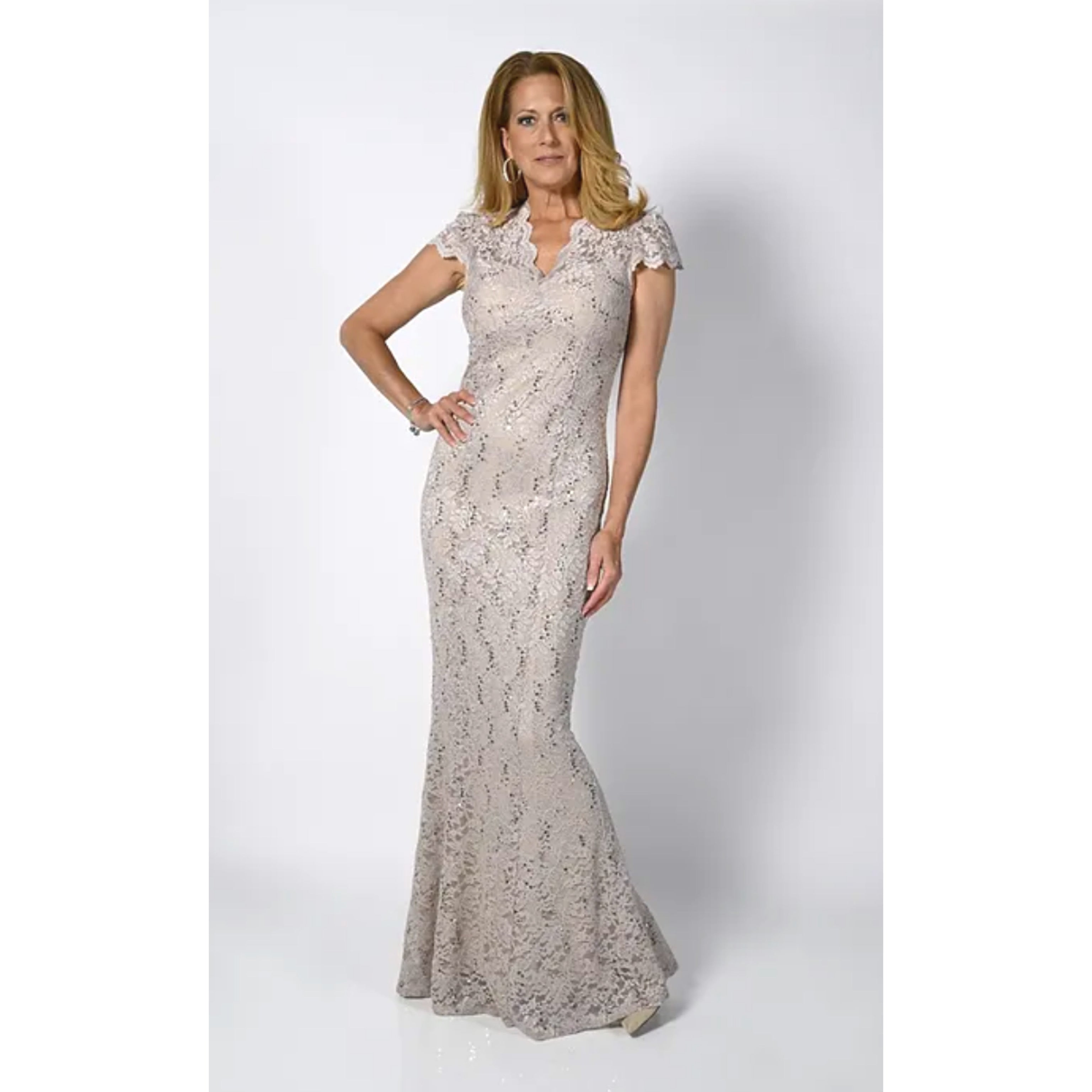 Frank Lyman champagne lace dress, size 6, NEW WITH TAGS!
