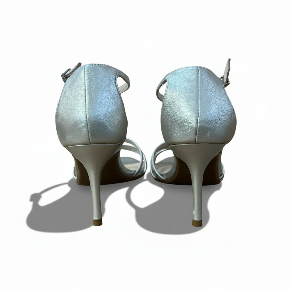 Talbots gold Gwyneth sandals, size 6, LIKE NEW!