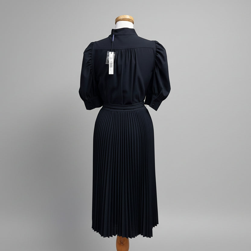Elie Tahari navy puff sleeve dress, size 4, NEW WITH TAGS!