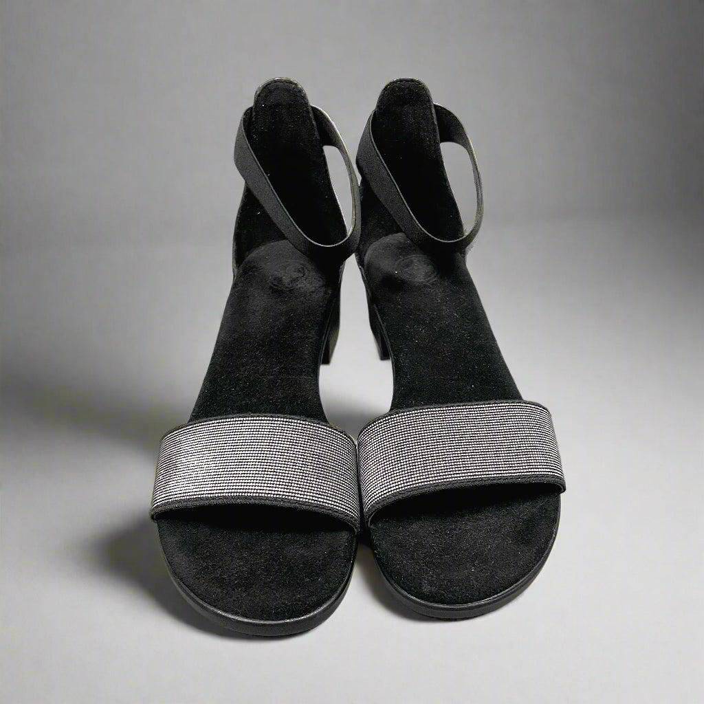Charleston Shoe Co. black and silver Marlin sandal, size 6, BRAND NEW!