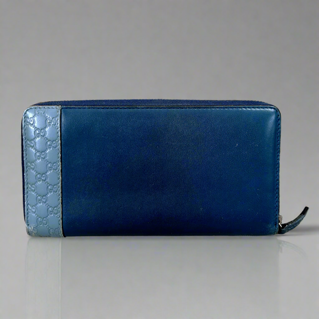 Vintage Gucci navy leather wallet