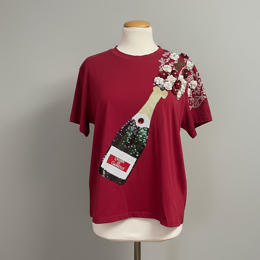 Queen of Sparkles brick red Queen of Game Day tee, size M