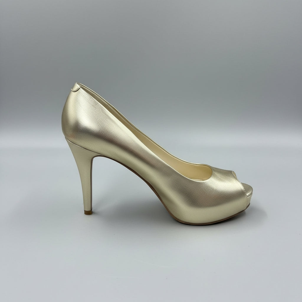 Nine West gold Camya shoes, size 6.5, NEW IN BOX!