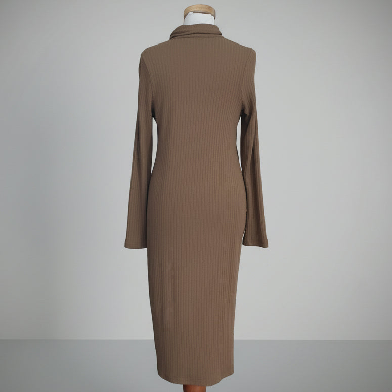 Madewell coffee knit button-front midi dress, size M