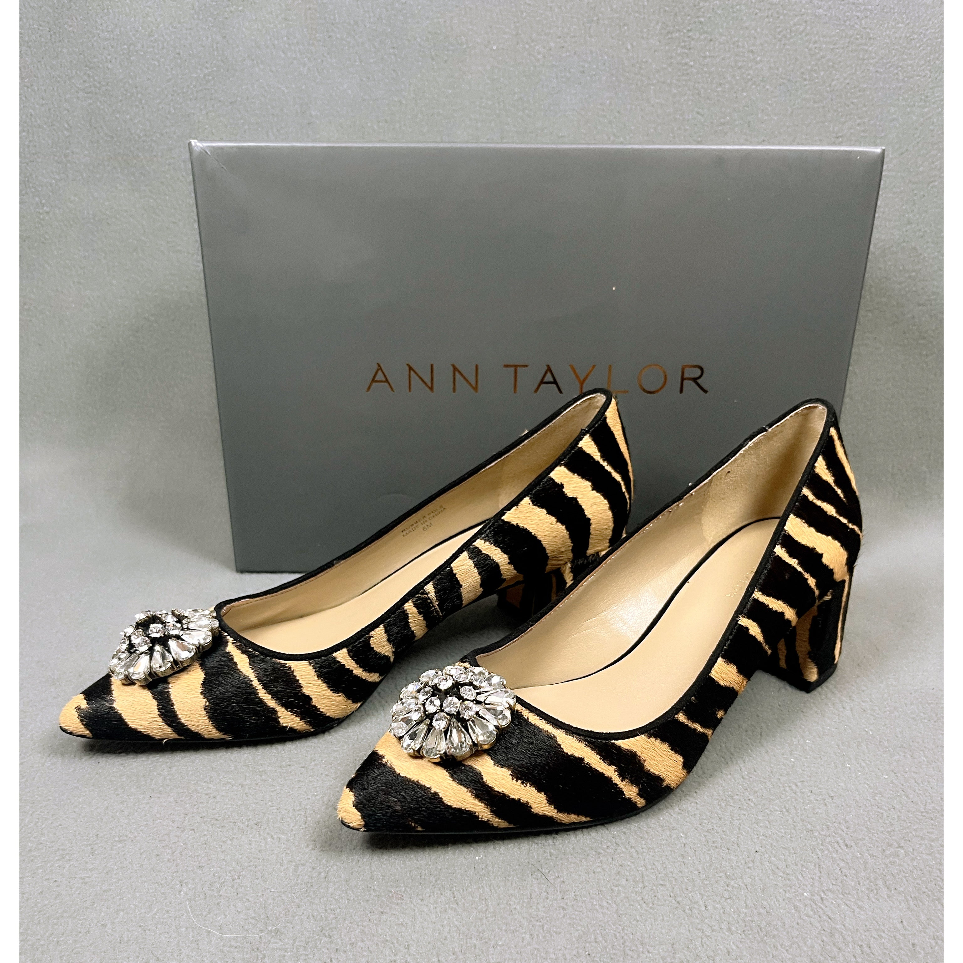 Ann Taylor animal print shoes size 6 NEW IN BOX