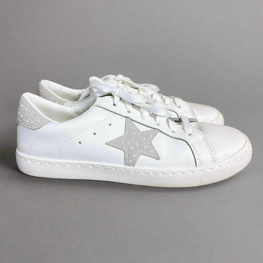 VH by Vintage Havana Carla pearl sneakers, size 7.5