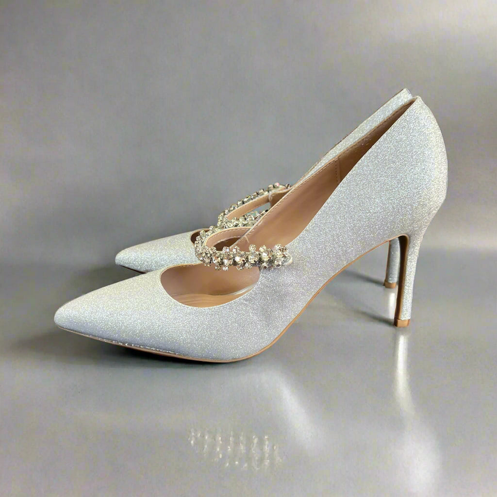 BCBG silver shoes, size 8, BRAND NEW!