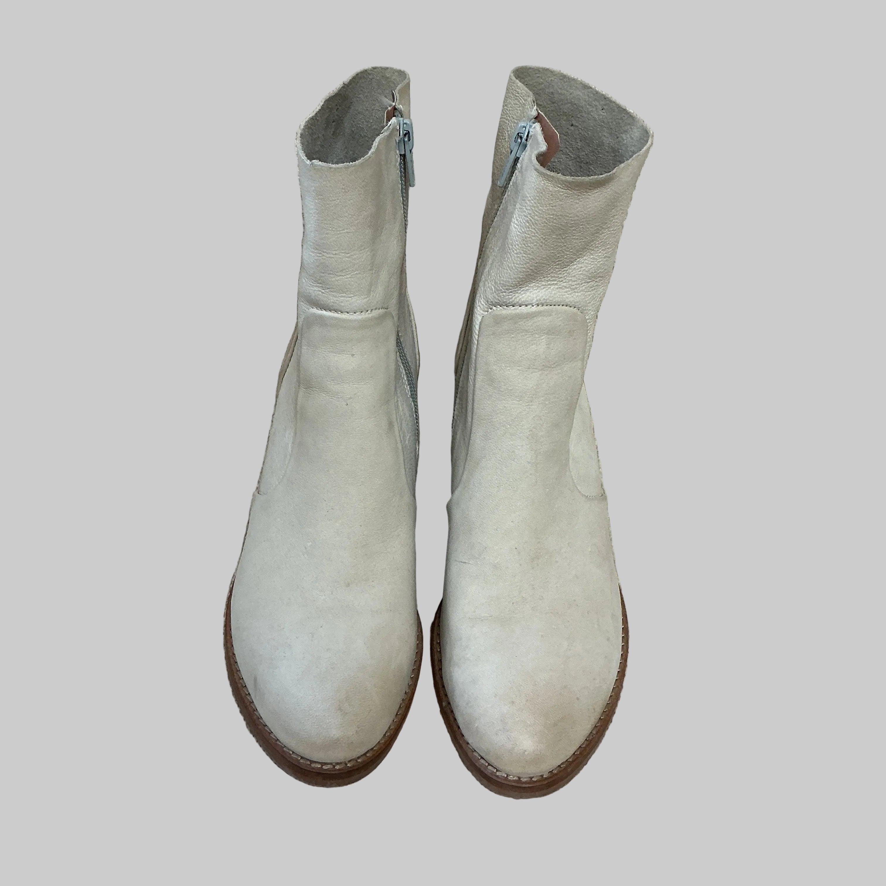 Diba True bone kidskin Majes Tic booties, size 7