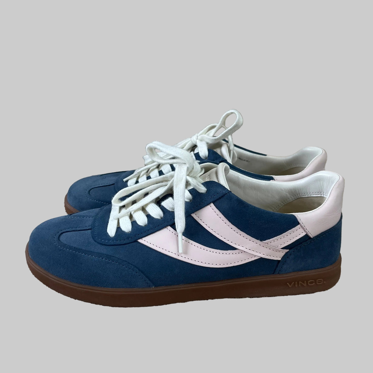 Vince blue suede with pink accent Oasis sneakers, size 9, BRAND NEW!