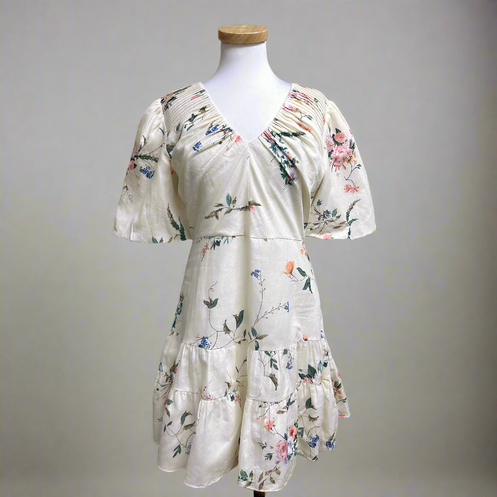 Anna Cate cream floral Sloane dress, size M, NEW WITH TAGS!