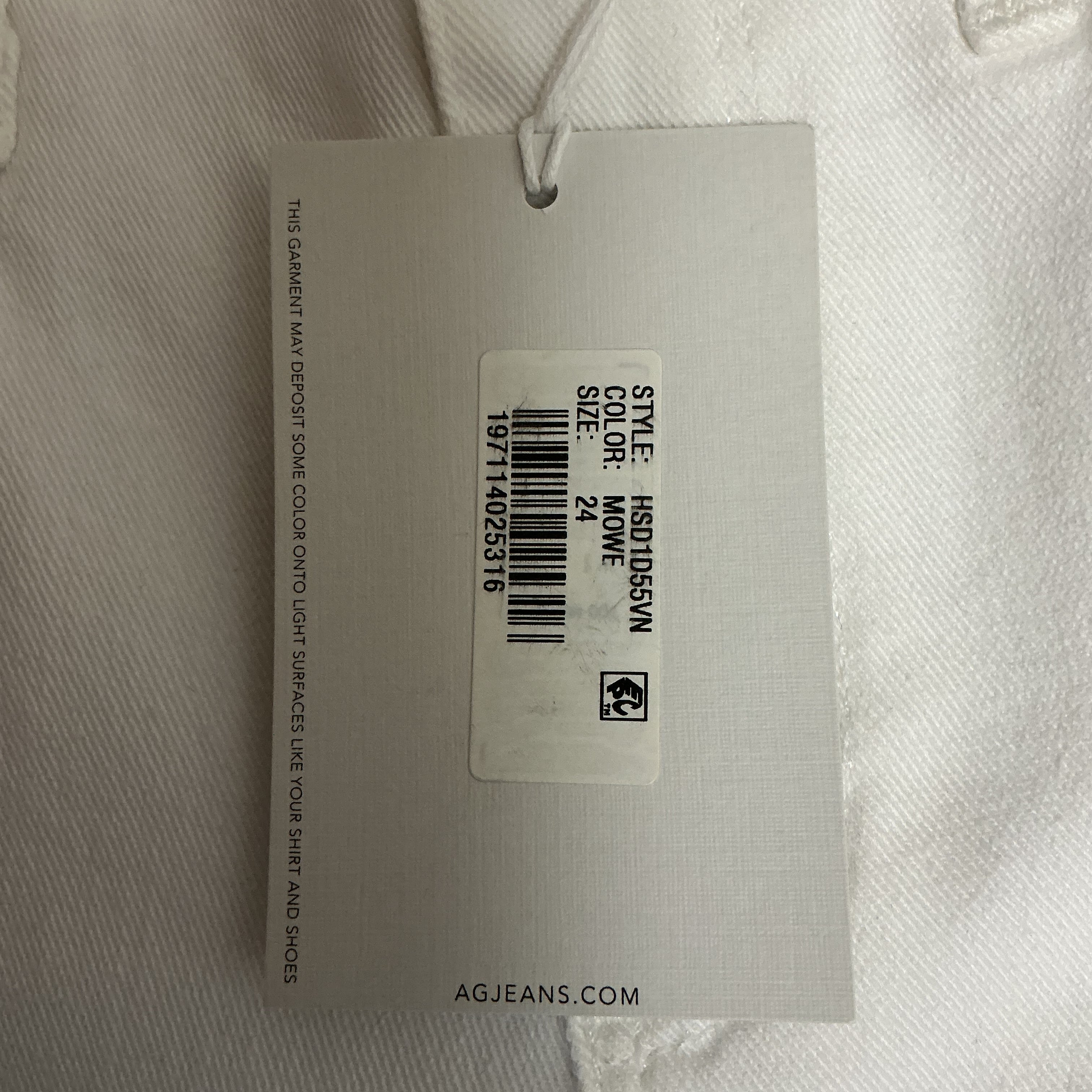 AG jeans white Farrah Boot crop high-rise, Size 24, NEW WITH TAGS!