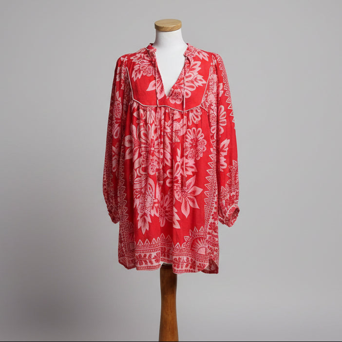 FARM Rio red and pink Flora Tapestry dress, size M, NEW WITH TAGS!