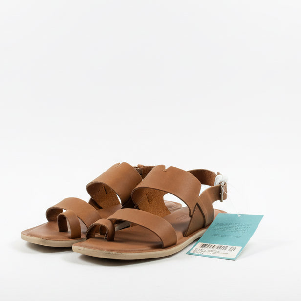Tom’s brown Freya sandal, size 8, NEW IN BOX!
