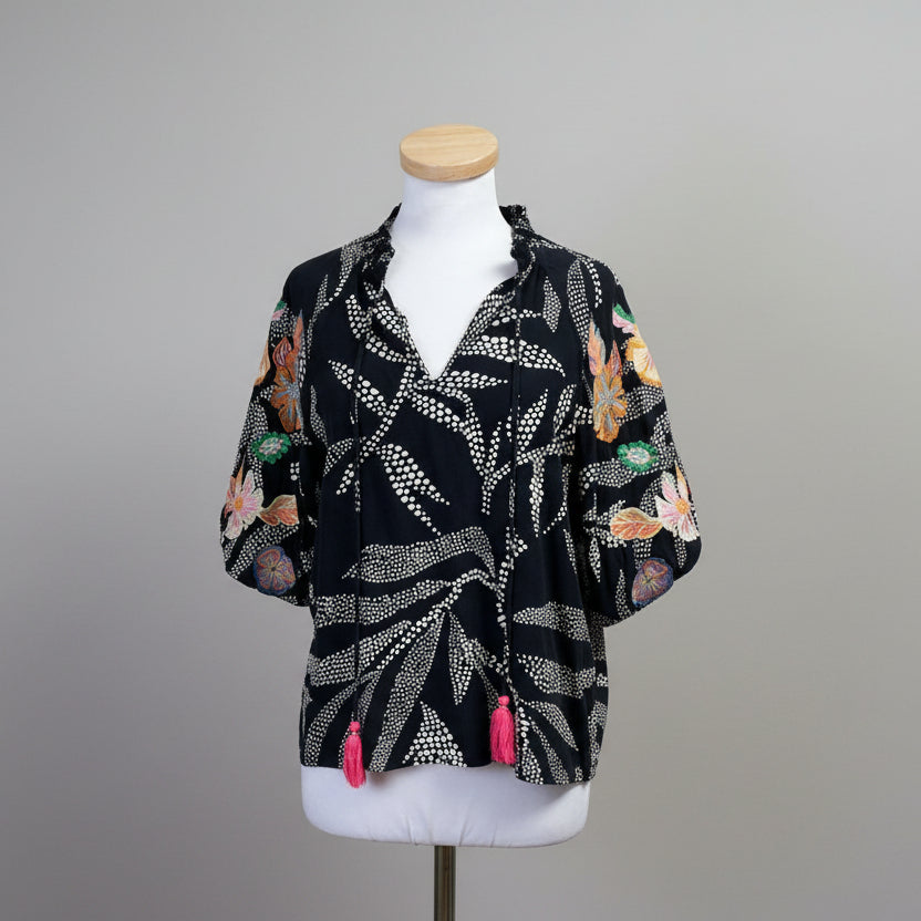 THML navy flower embroidery puff sleeve blouse, Size M