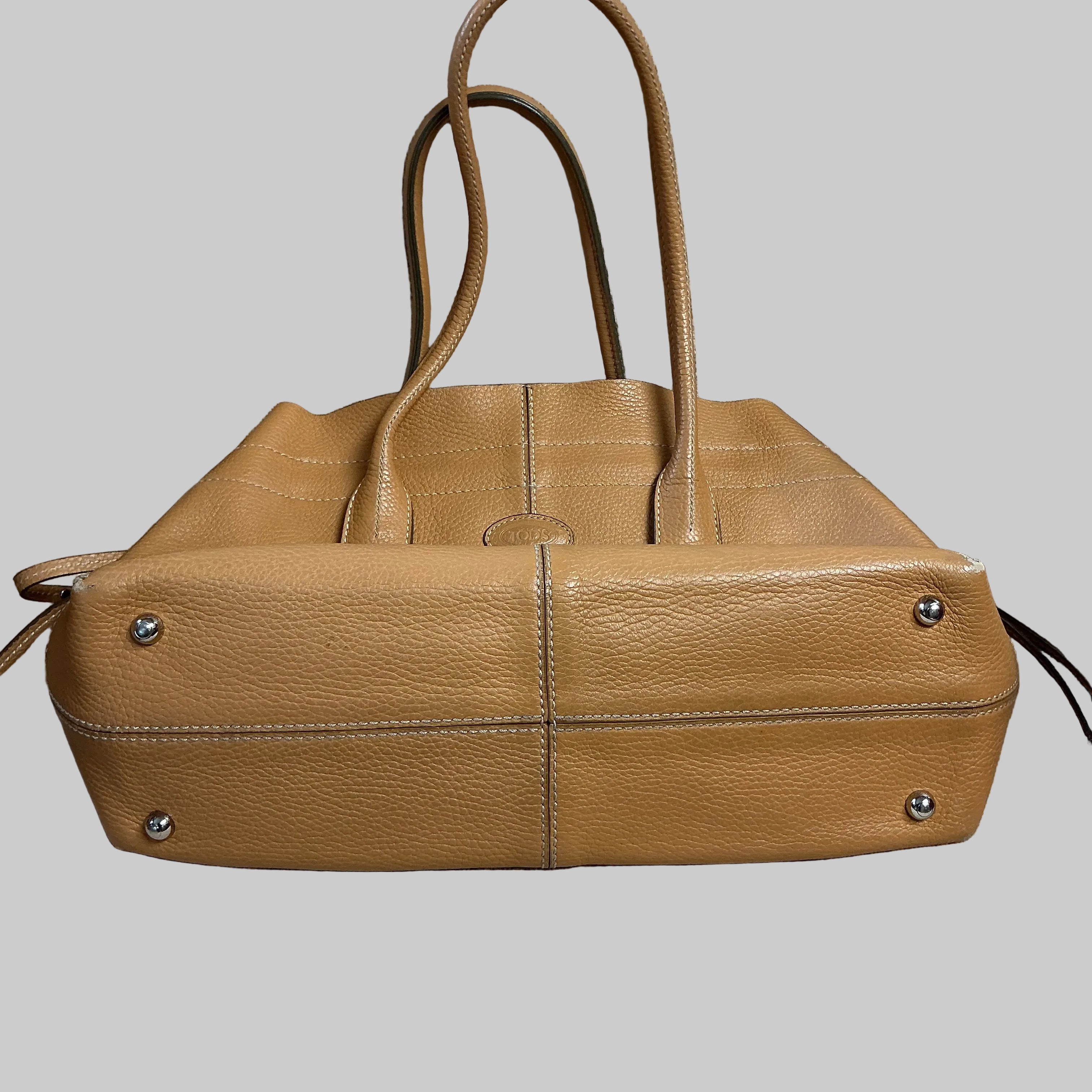 Vintage Tod's tan leather tote