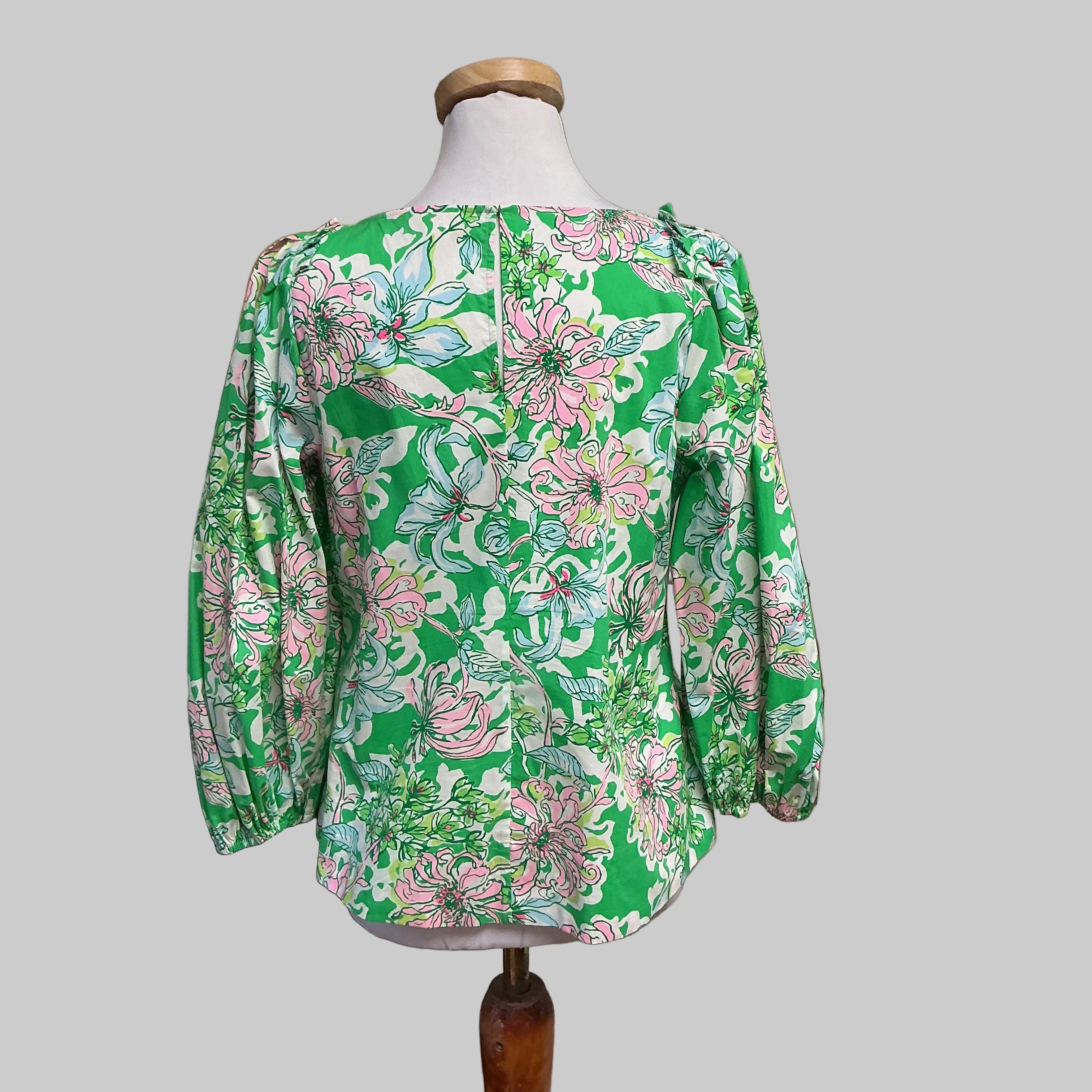 Lilly Pulitzer green print Barbara blouse, Size 6