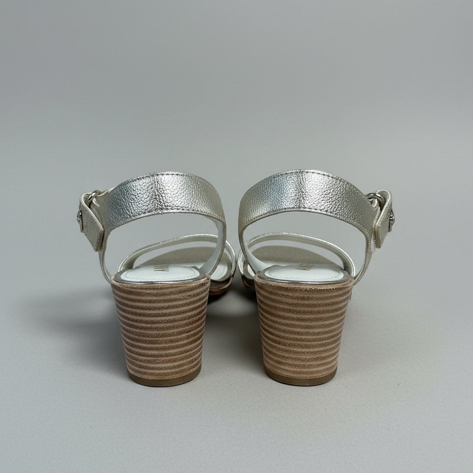 Anne Klein gold Jackie sandals, size 6