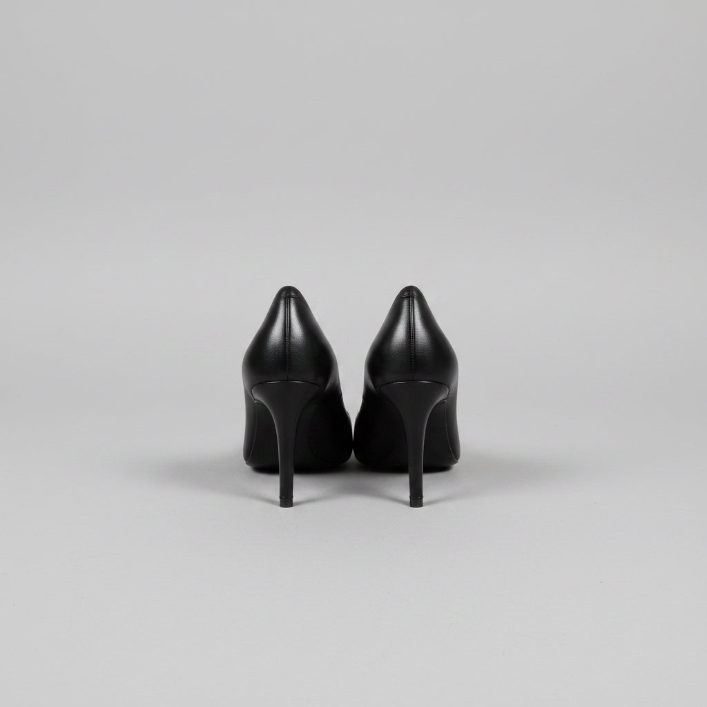 Inez black nappa leather Alta pumps, size 9, NEW IN BOX!