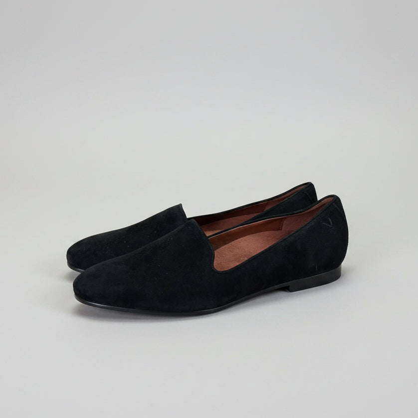 Vionic black suede Willa flats, size 8.5, NEW WITHOUT TAGS!