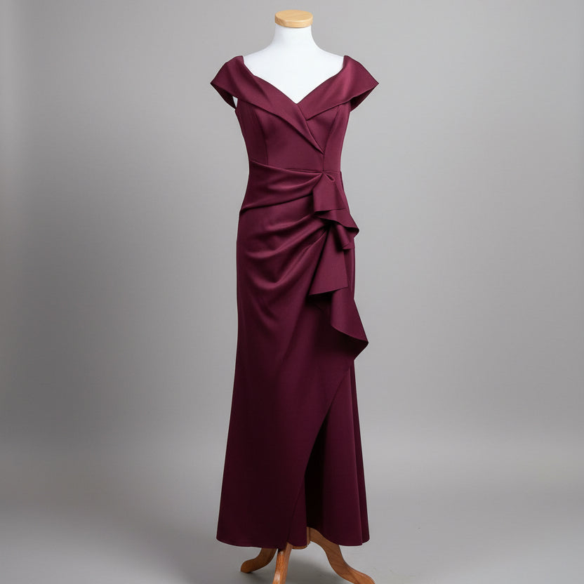 Xscape raisin scuba dress, size 6