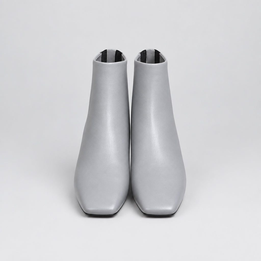 Van Eli taupe bootie, size 8, BRAND NEW!