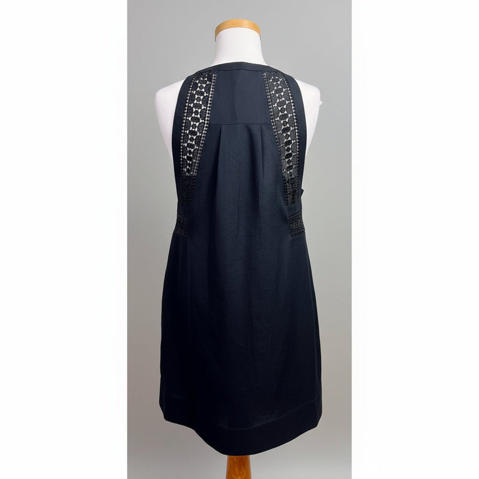 Reiss navy Rhona dress with embroidery, size 6