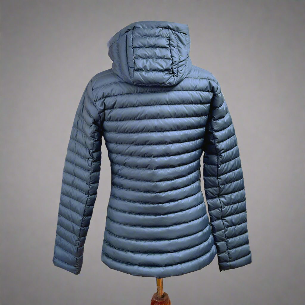 lululemon blue Packit puffer jacket, size 6