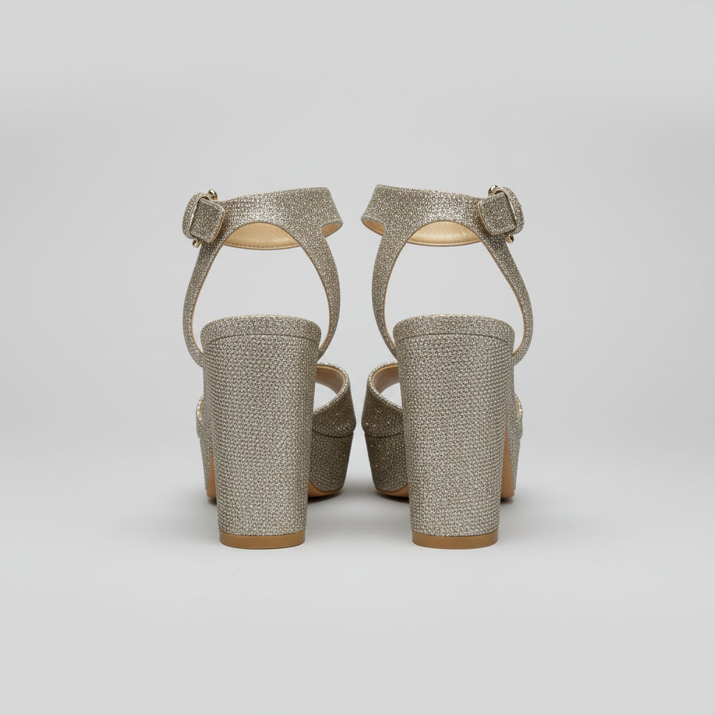 Stuart Weitzman gold sandal, size 6, NEARLY NEW!