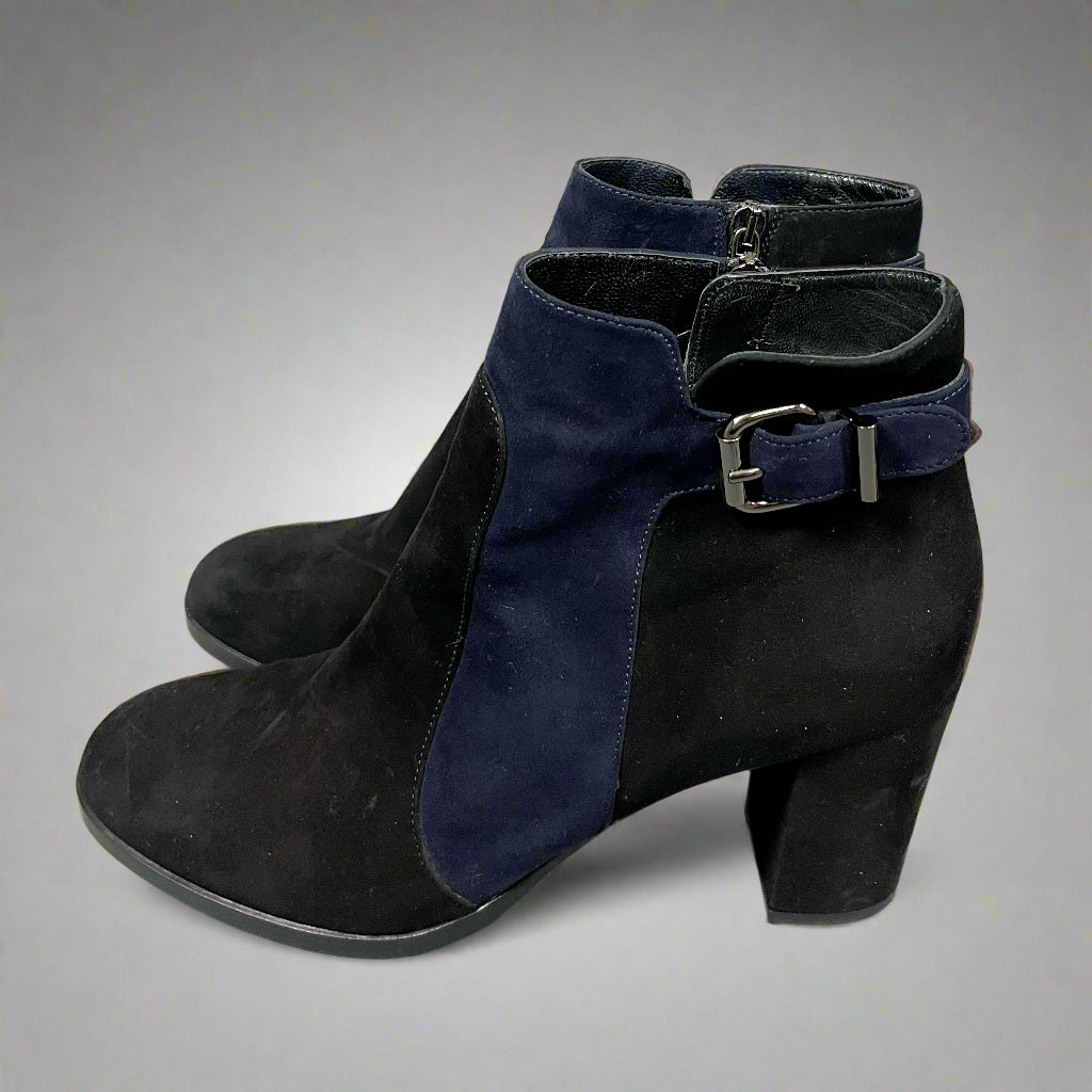 Aquatalia black and navy Elliana boots, size 11, NEW IN BOX!